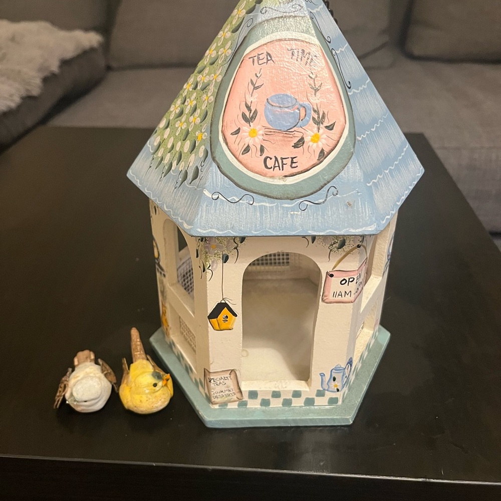 Vintage Kathy Hatch bird house